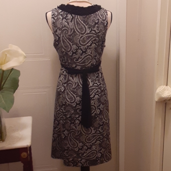 Dress - Picture 3 of 5